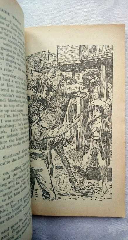 Mark Twain- Huckleberry Finn [ed. ilustrada Fontana Books; 1960]