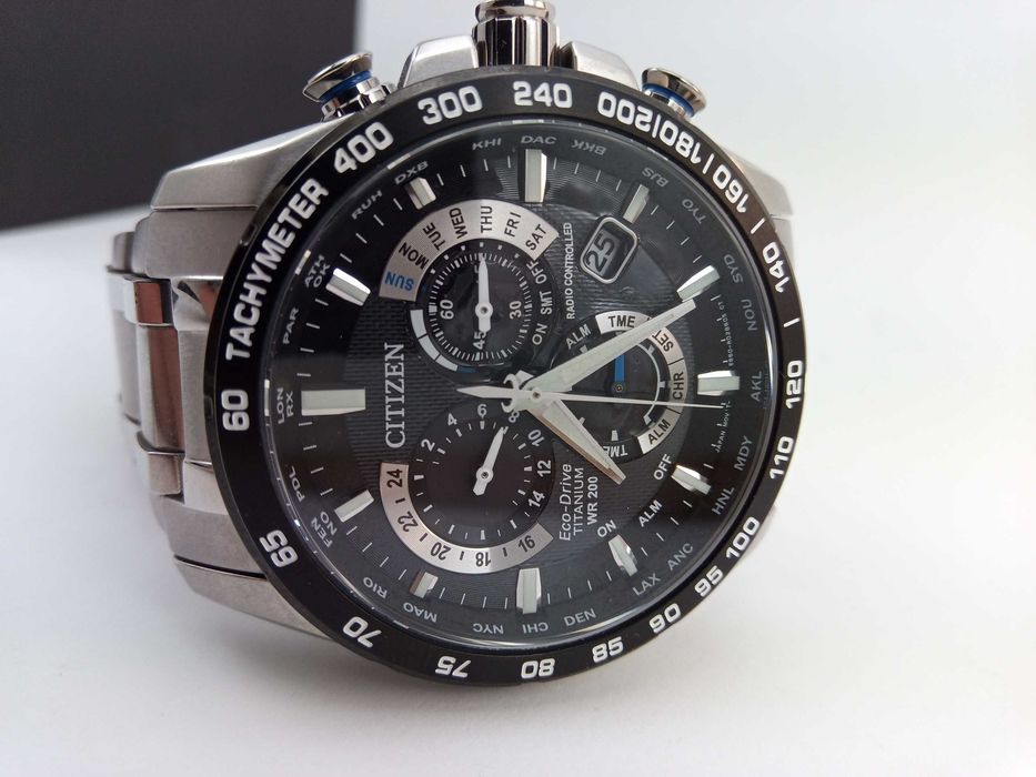 Титановые часы Citizen CB5908-57E радиоконтроль сапфир вечник(*дефект)
