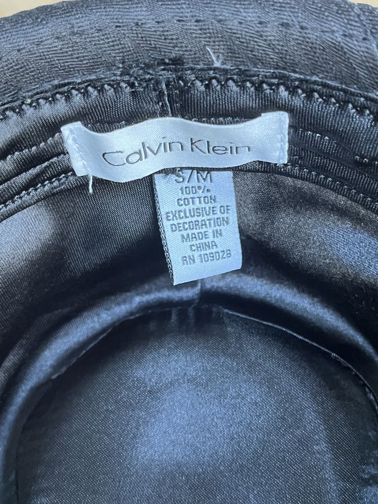 Kapelusz Calvin Klein
