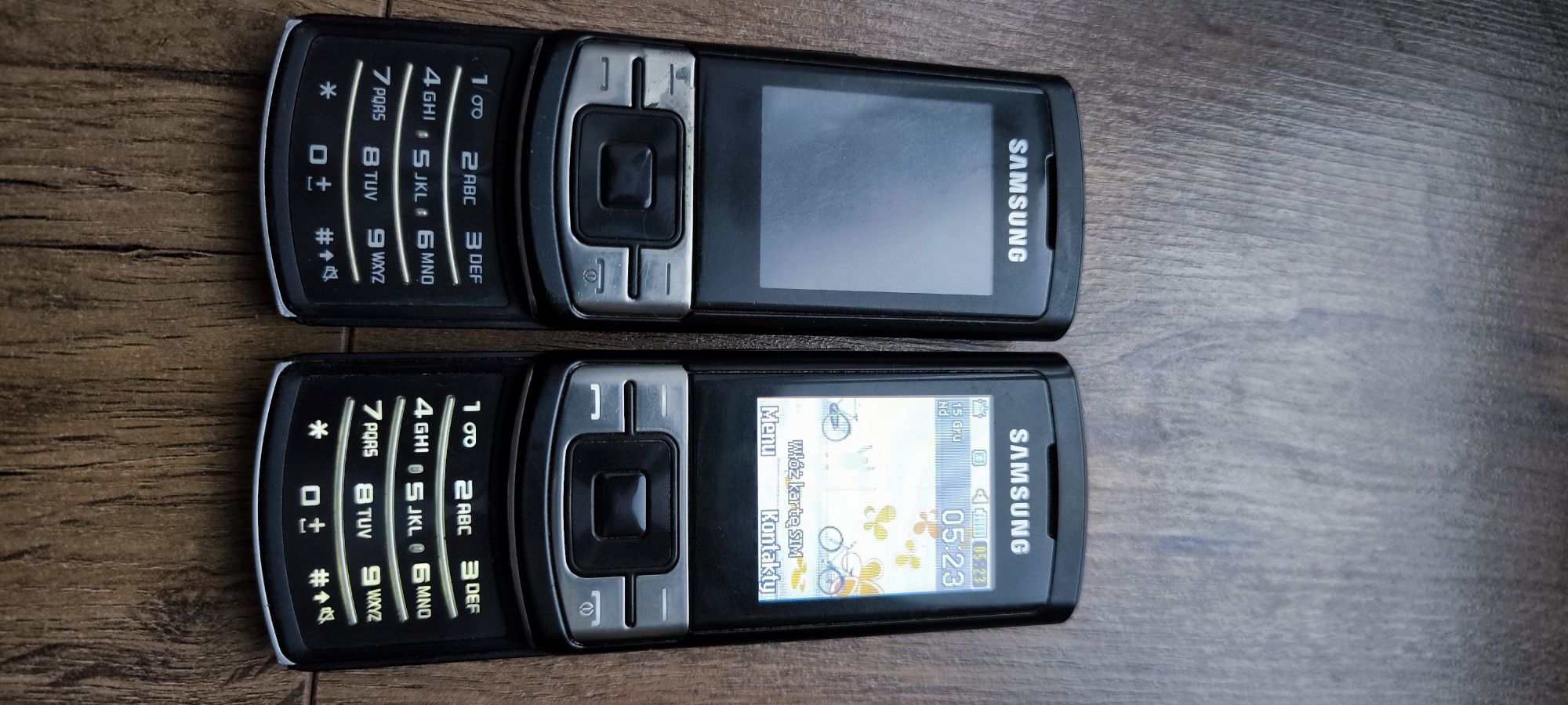 Samsung C3050 2 sztuki używane.