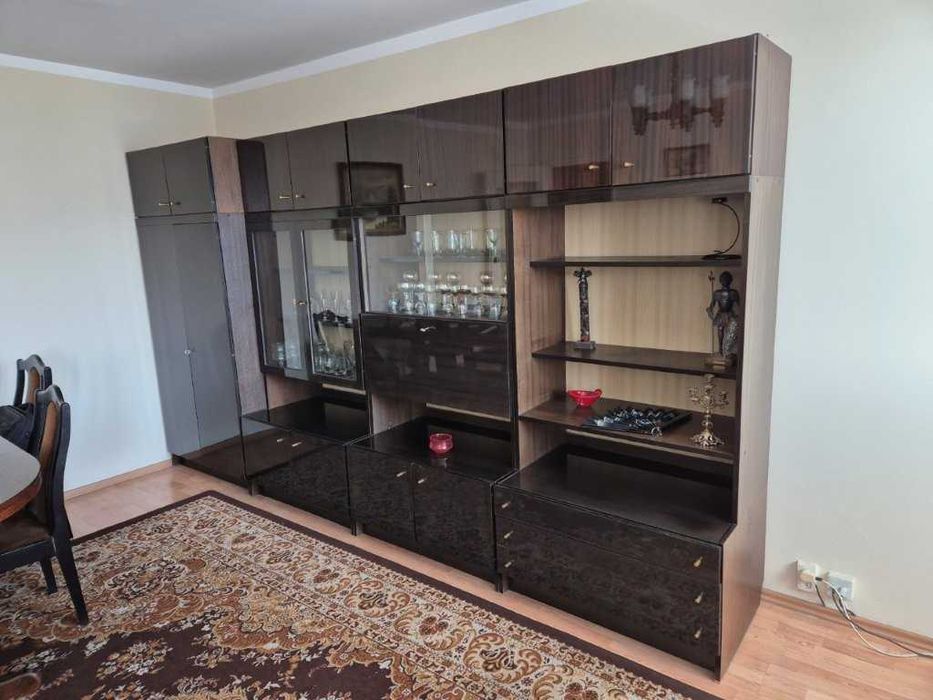 Meblościanka z PRL-u, wysoki połysk, mahoń