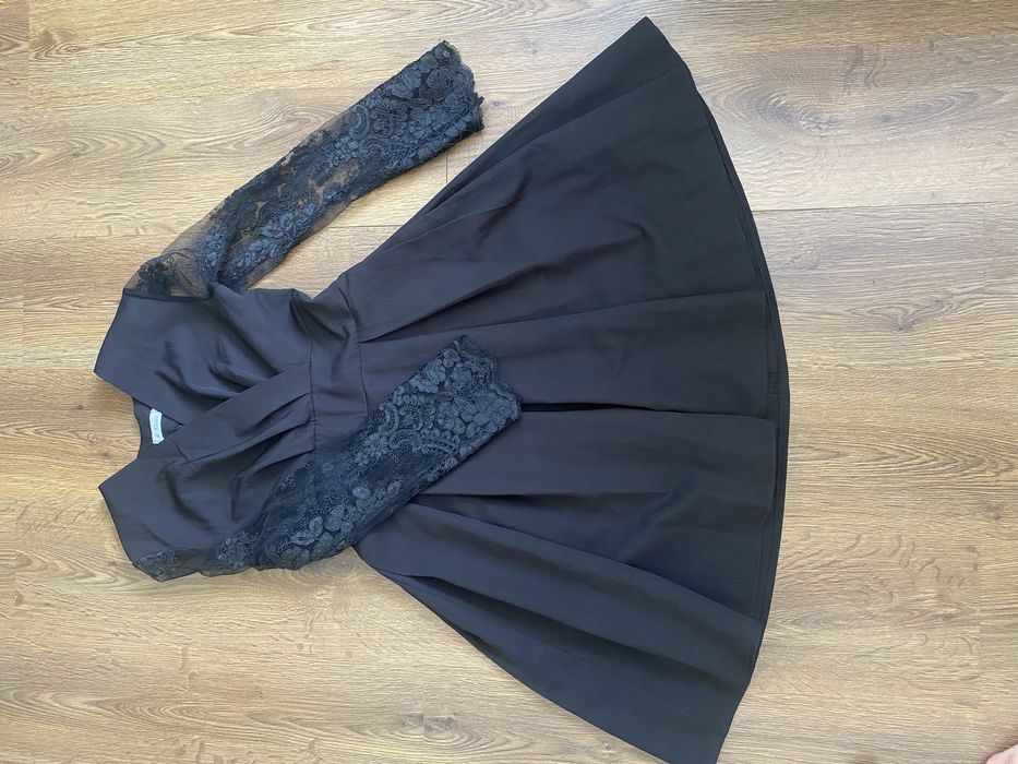 Продам Сукні С/М/Л