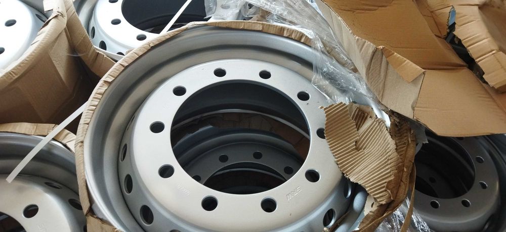 Nowe felgi do naczepy 11.75x 22.5  ET 120. 10x335