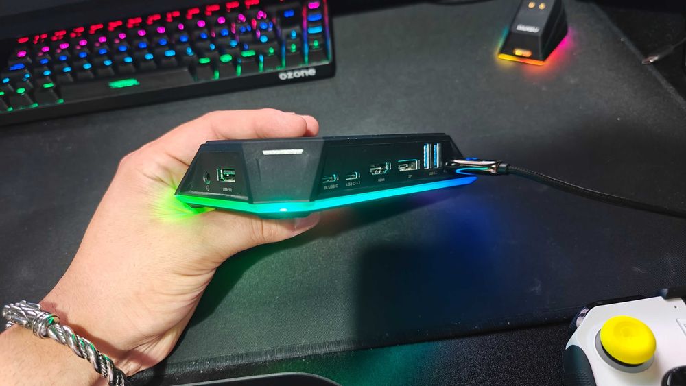 ROG Ally Z1 Extreme 2TB + Dock 12-em-1 + GripCase + Bolsa rígida
