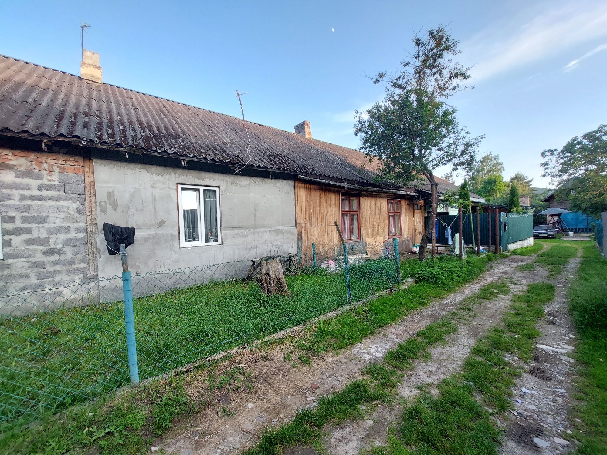Продаж 1ккв приватного типу вул. Трускавецька м. Борислав