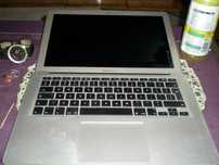Laptop Mc book Air uszkodzony