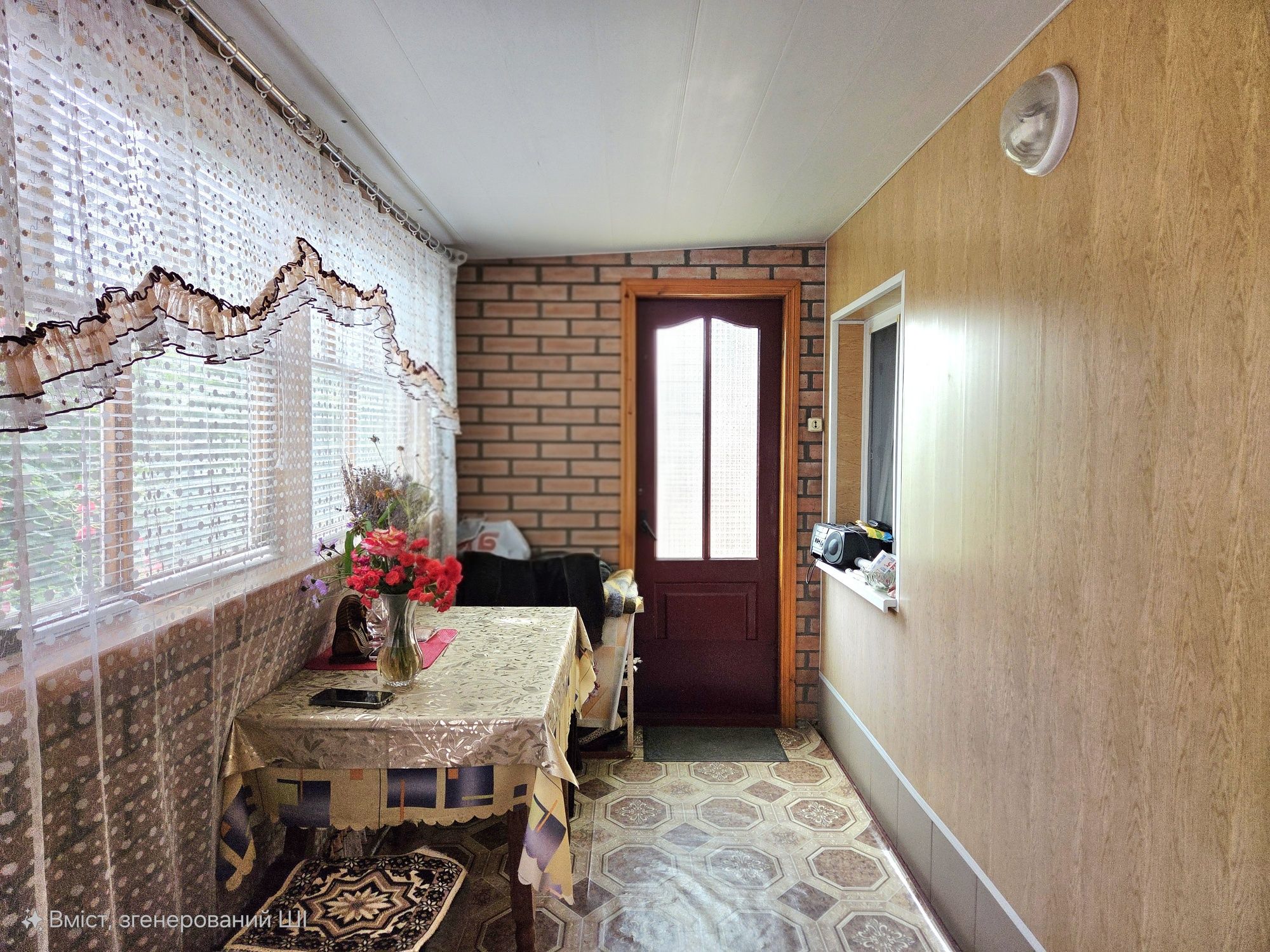 Продам добротний будинок на Новомиколаївці