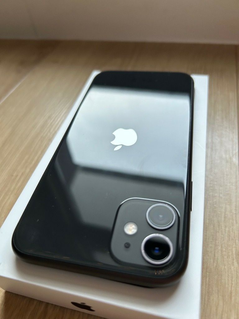 Apple iPhone 11 4/64 Czarny