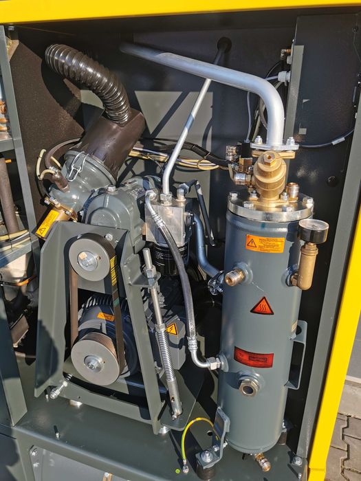2018r 15kw Sprężarka śrubowa 2300L/min KAESER SK25 +OSUSZACZ KOMPLET