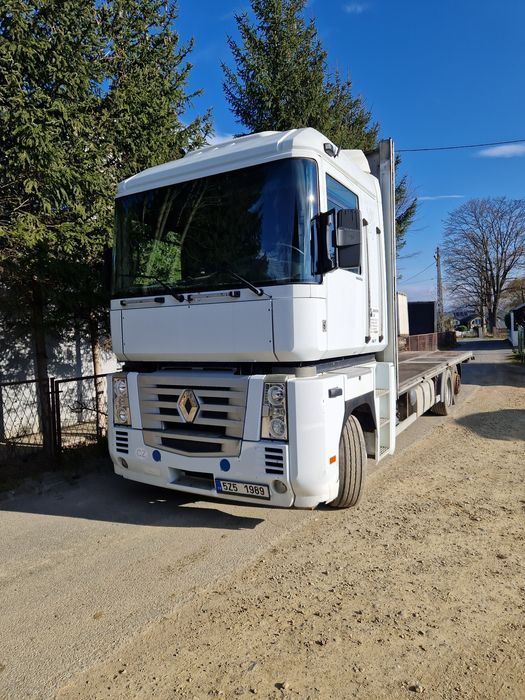 Renault magnum 6x2 440 dxi volvo pomoc drogowa najazd platforma