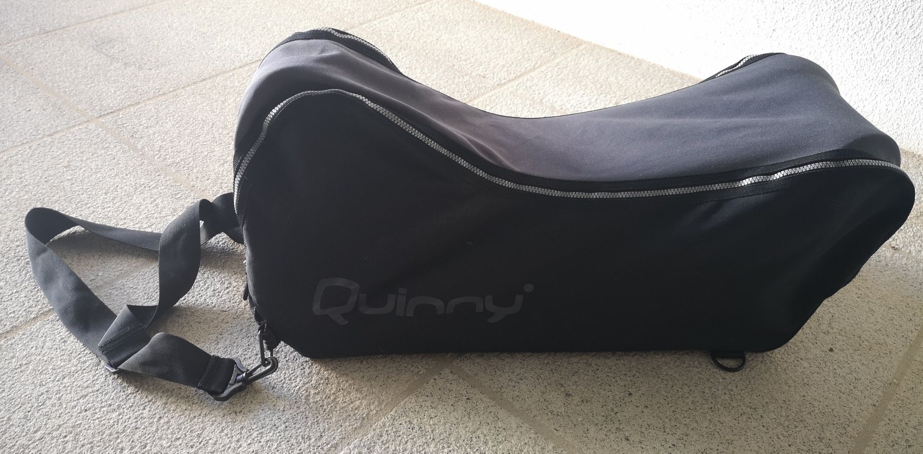 Carrinho de passeio Quinny