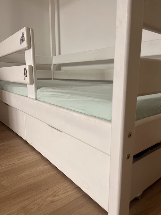 Дитяче ліжко будиночок