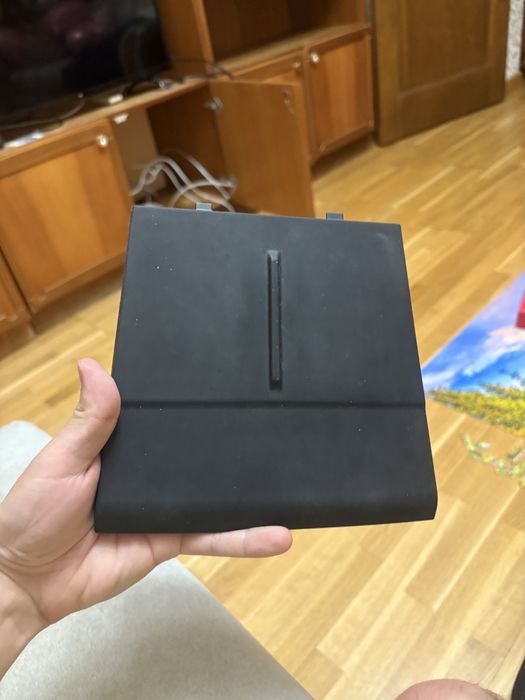 Продам безпровідну зарядку тесла 3