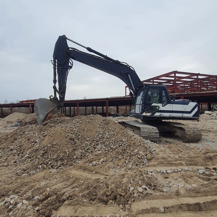 Екскаватор Doosan220