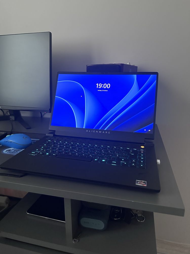 Ігровий ноутбук Alienware M15 R7