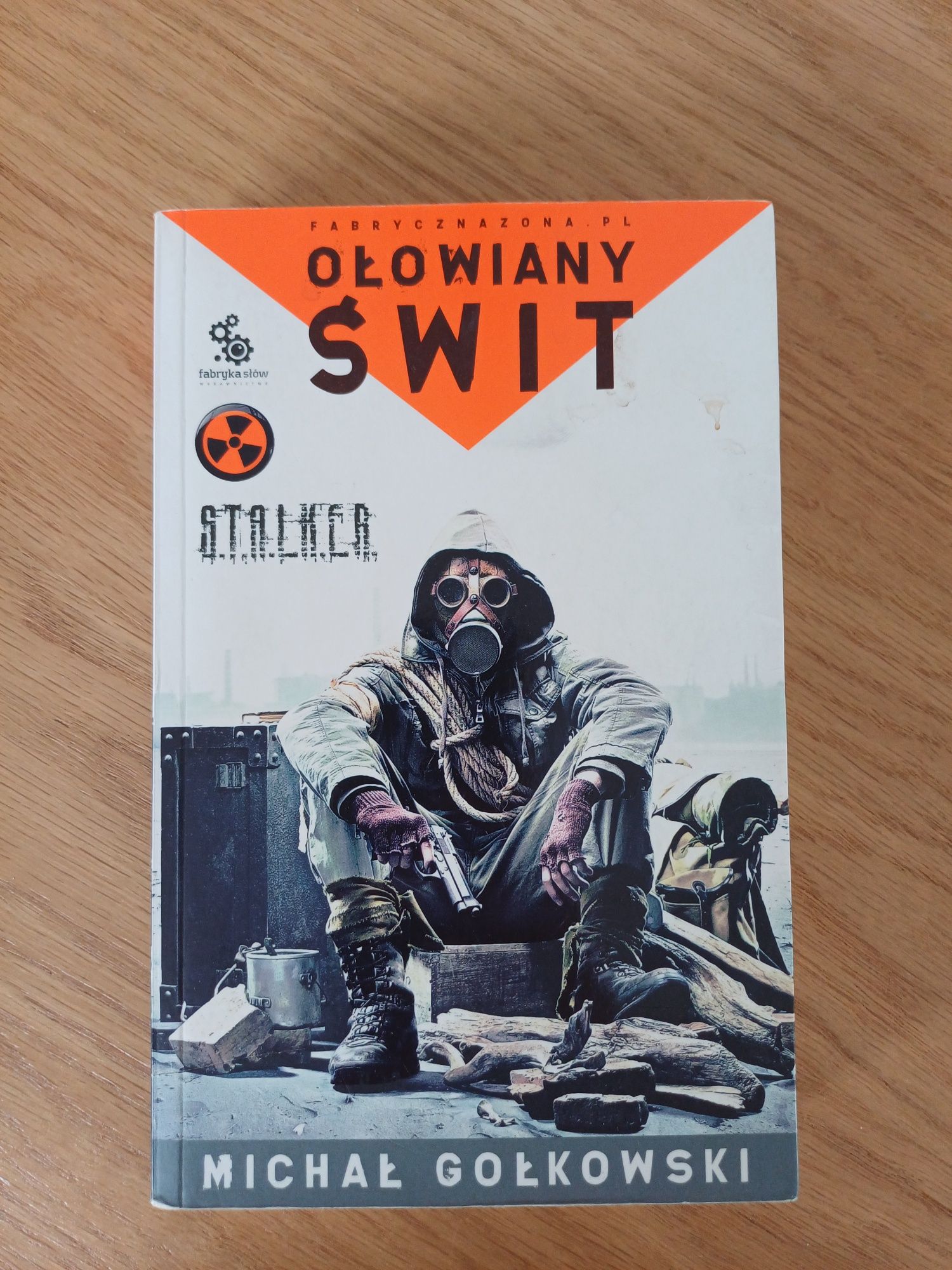 Ołowiany świt - Michał Gołkowski