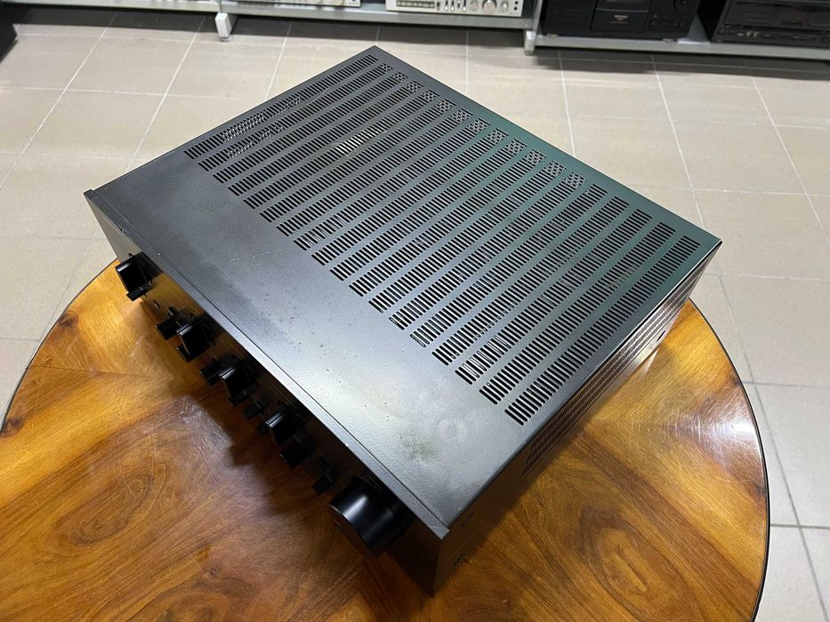 Wzmacniacz Technics SU-V8 Audio Room