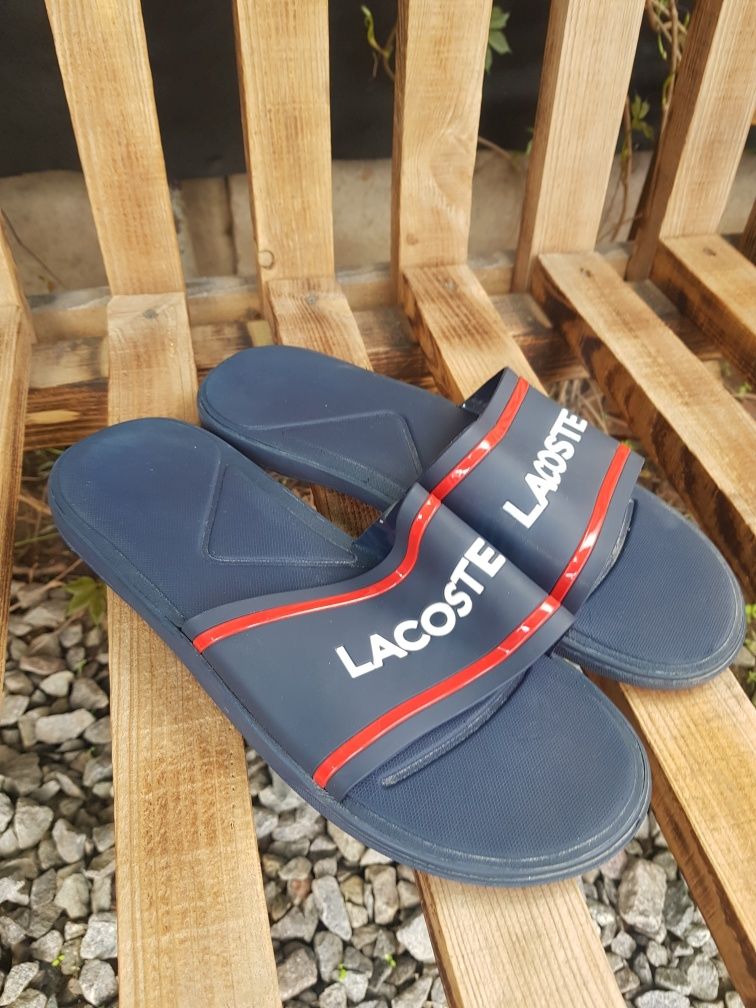 Тапки, шлепанцы, подкрадухи Lacoste