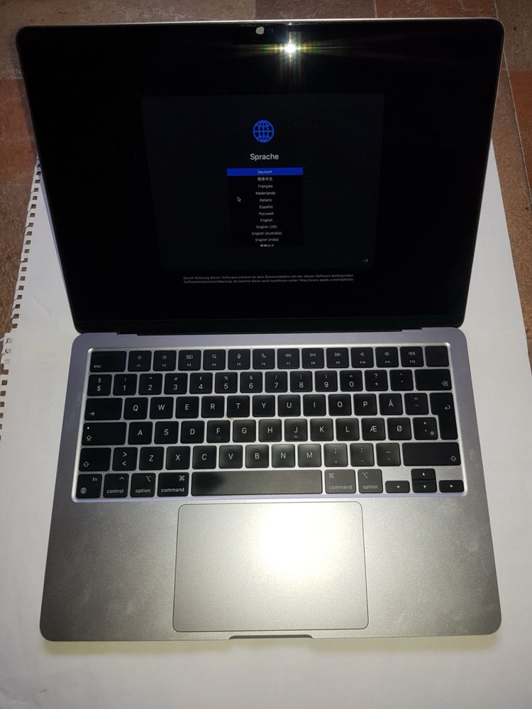 MacBook Air M2 2023