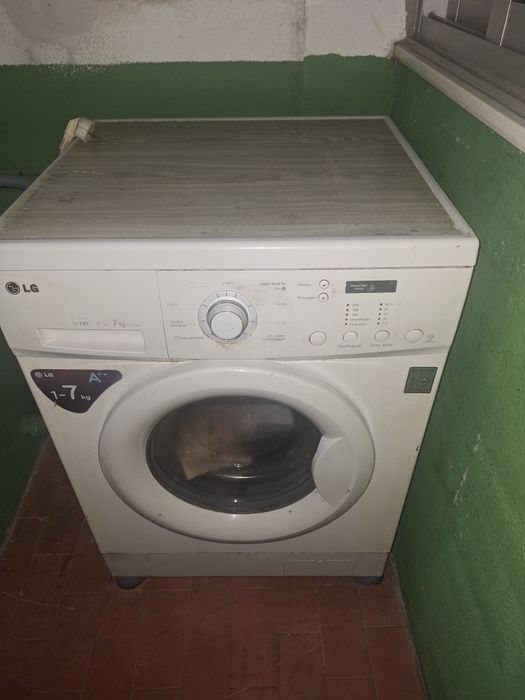 Máquina de lavar roupa LG
