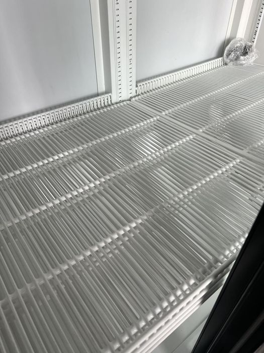 Холодильна шафа вітрина Klimasan S 1200 чорний, стан супер. Є сервіс!