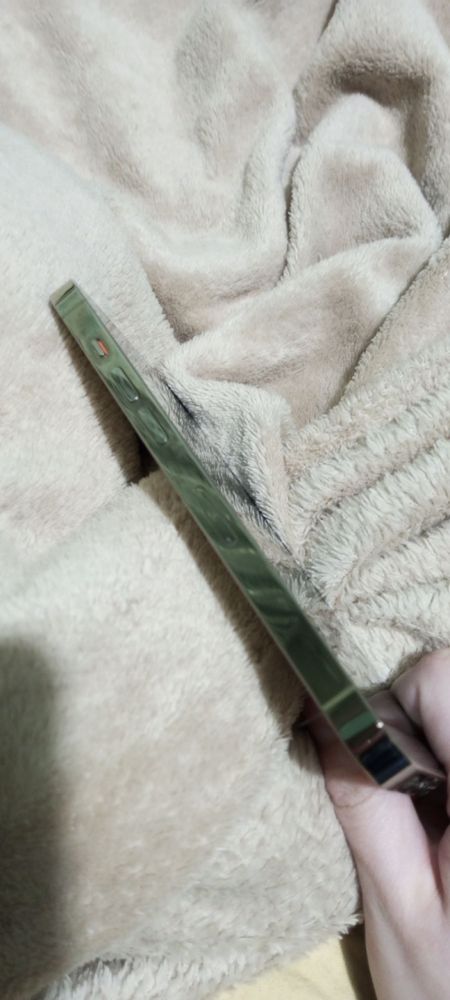 Iphone 14 pro в золотом цвете