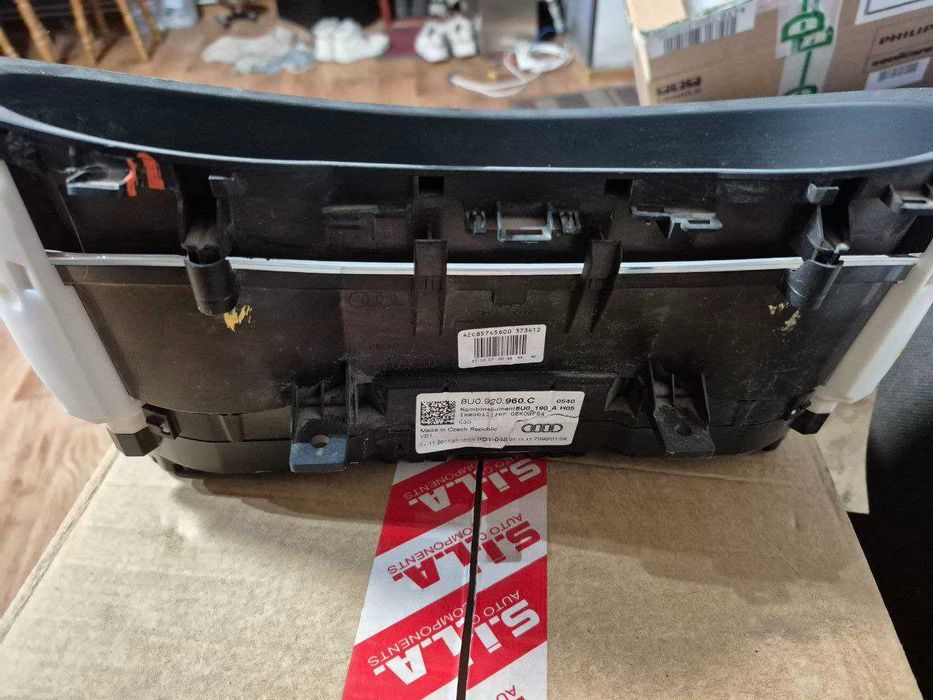 Приборна панель Audi Q3 2018 8U0920960C