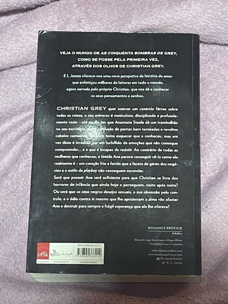 Livro “grey” de El James