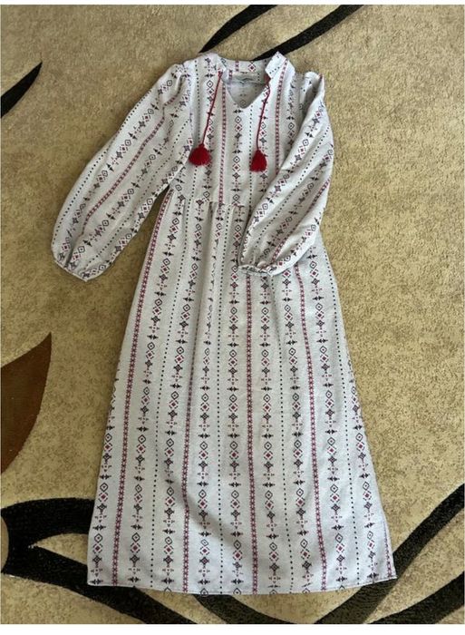 Вишите плаття, плаття в українському стилі