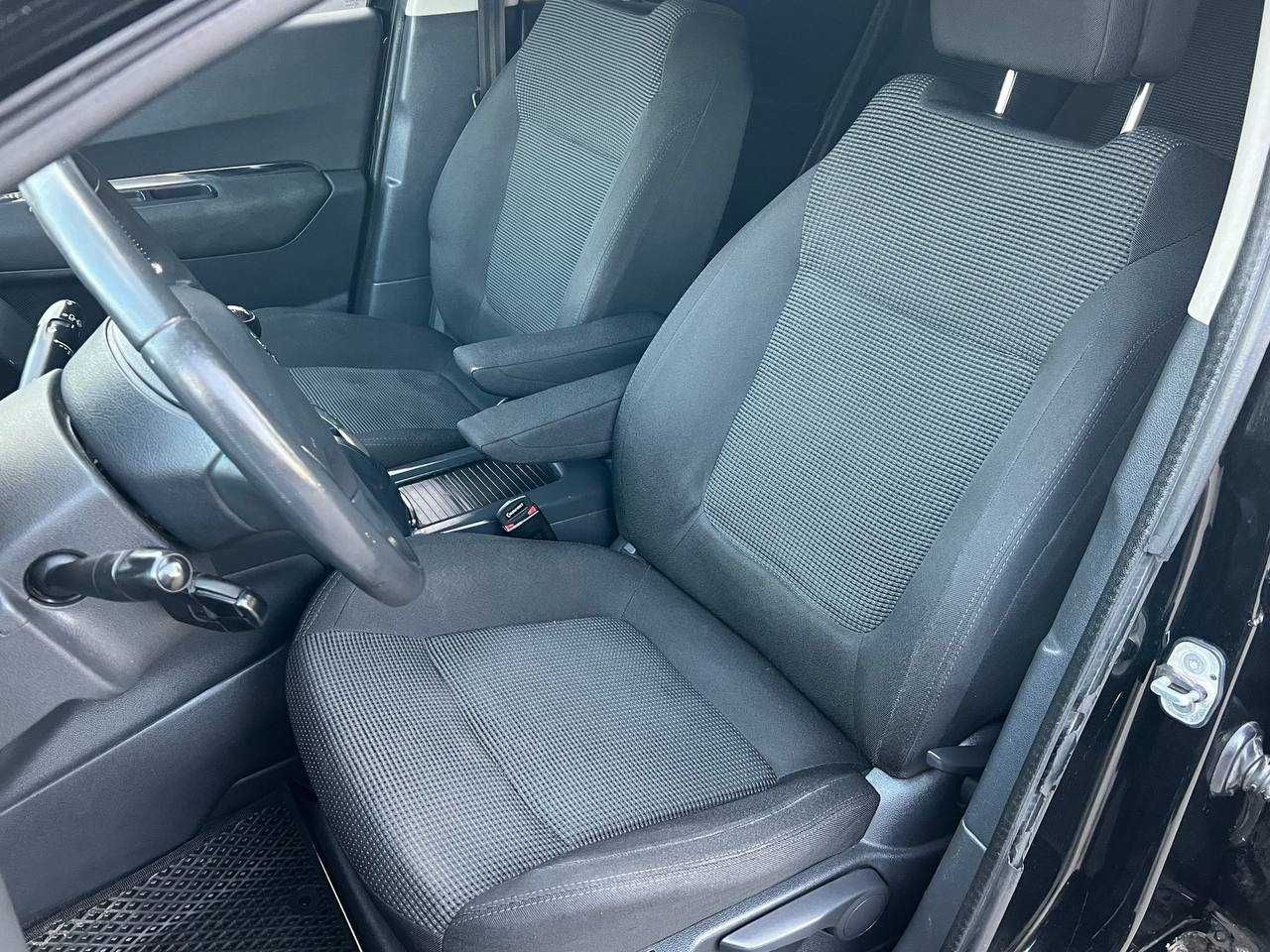 Peugeot 5008 2009 р.в. 1.6 бензин
