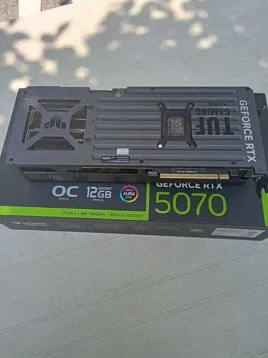 RTX 5070 12GB OC asus tuf