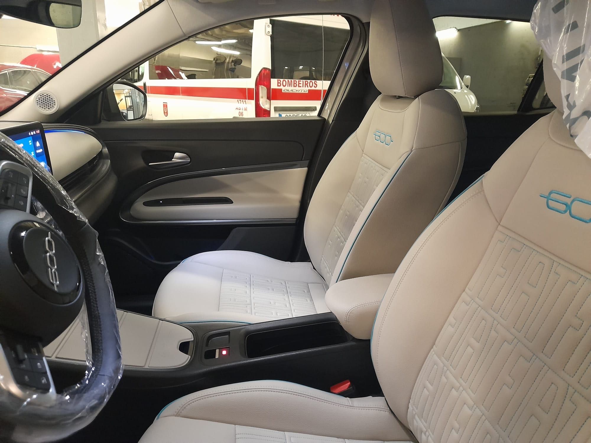 Fiat 600 Hybrid la prima full extras