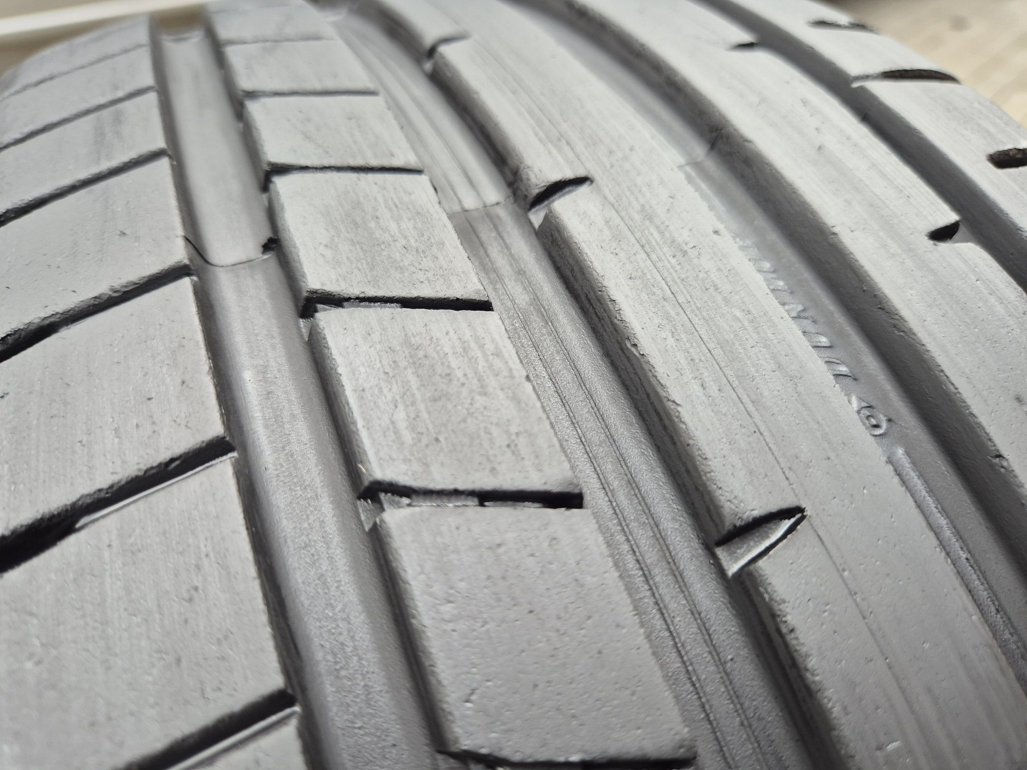 225/40/18 92Y Dunlop Sport Maxx RT 2. Jak nowe  7,5mm 2024.r