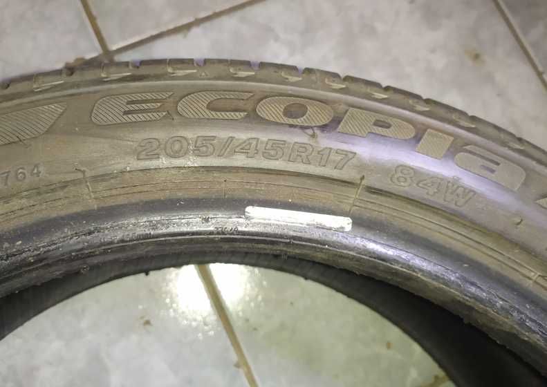 opony letnie 205/45R17