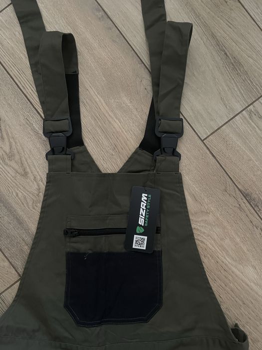 Продам робочий напівкомбінезон новий