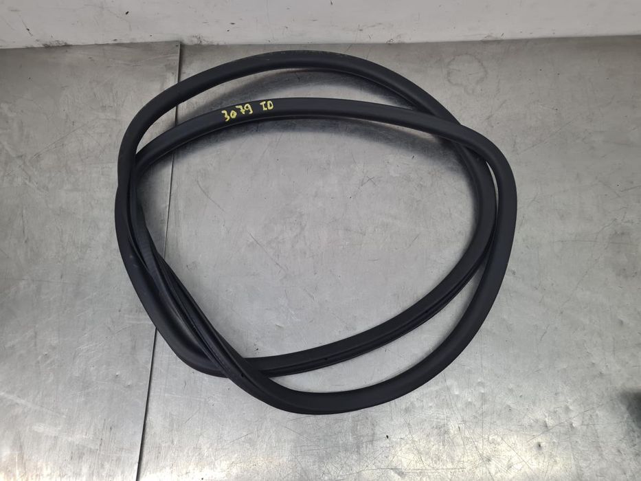 Revestimento porta trás direito PEUGEOT 308 SW II