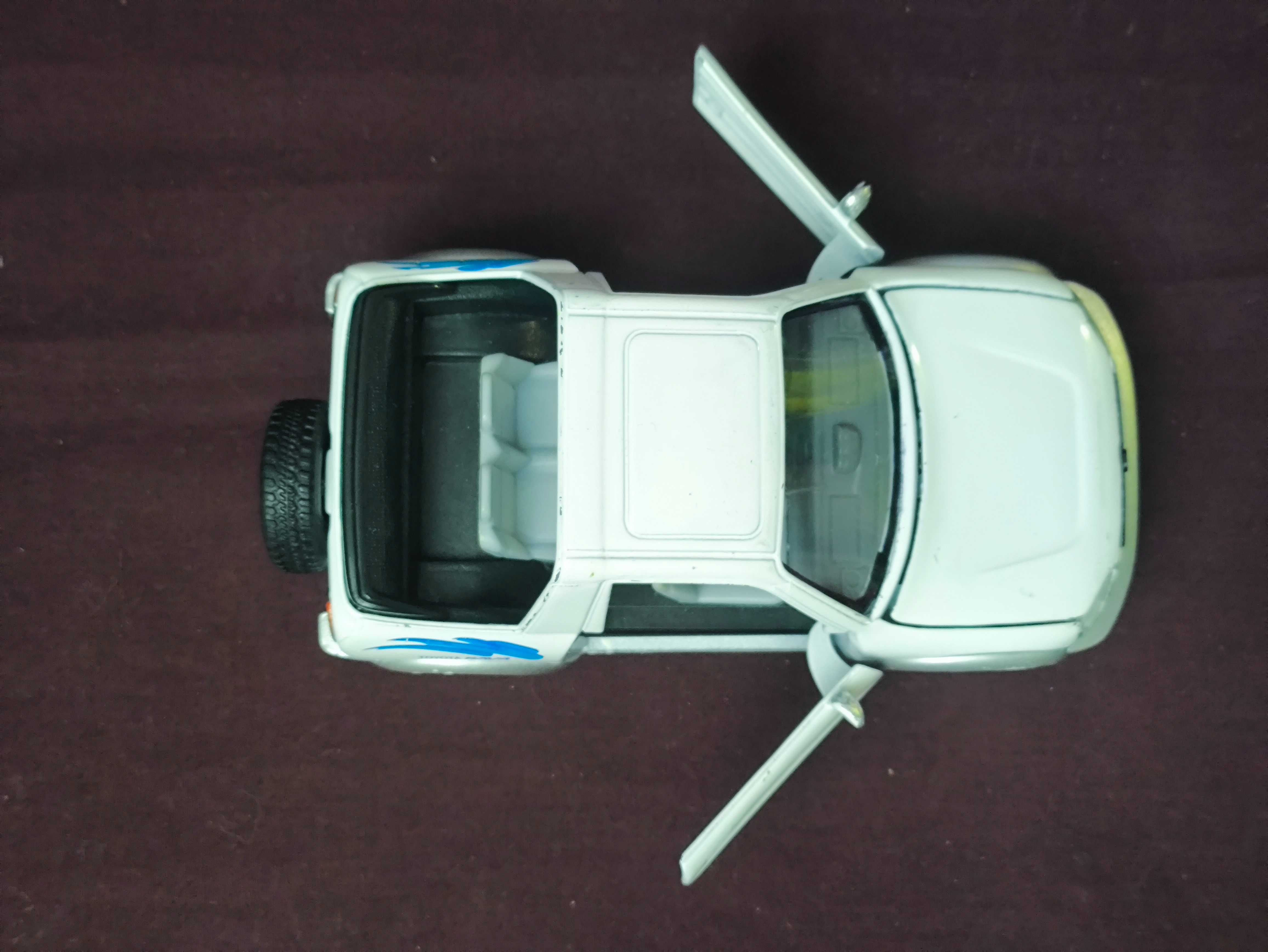 Машинка инерционная Toyota RAV4 Cabriolet 1:32 Kinsmart