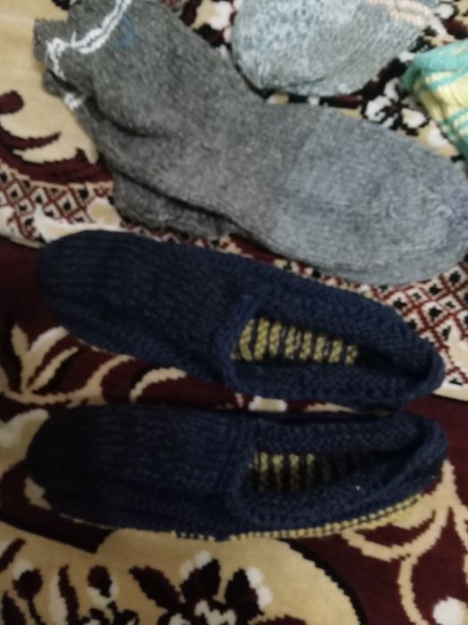 Продам вязаные носки,следы,р.37,38,39,42