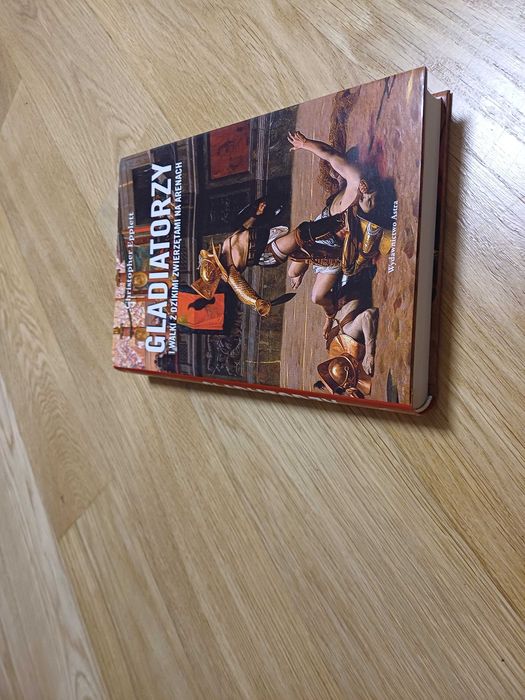 Gladiatorzy i walki z dzikimi zwierzętami na arenach. NOWA nieczytana