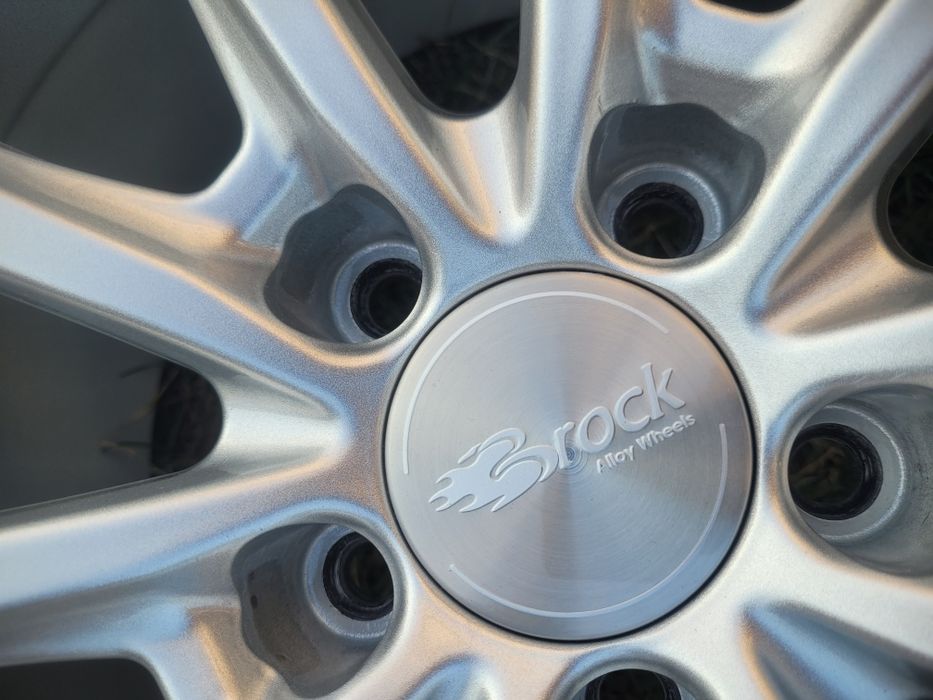 Koła 18cali (zima) BMW X5 255/55/18 5x120 ET46. Otw.74,1 Brock B32-858