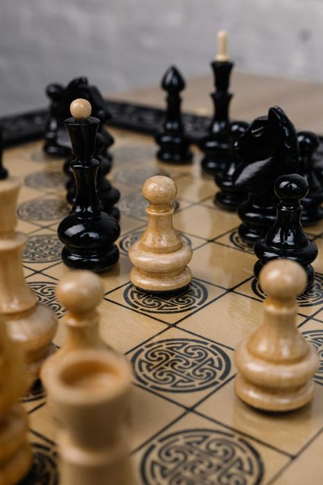 Різбляні шахи з дерева ручна робота, преміум якість