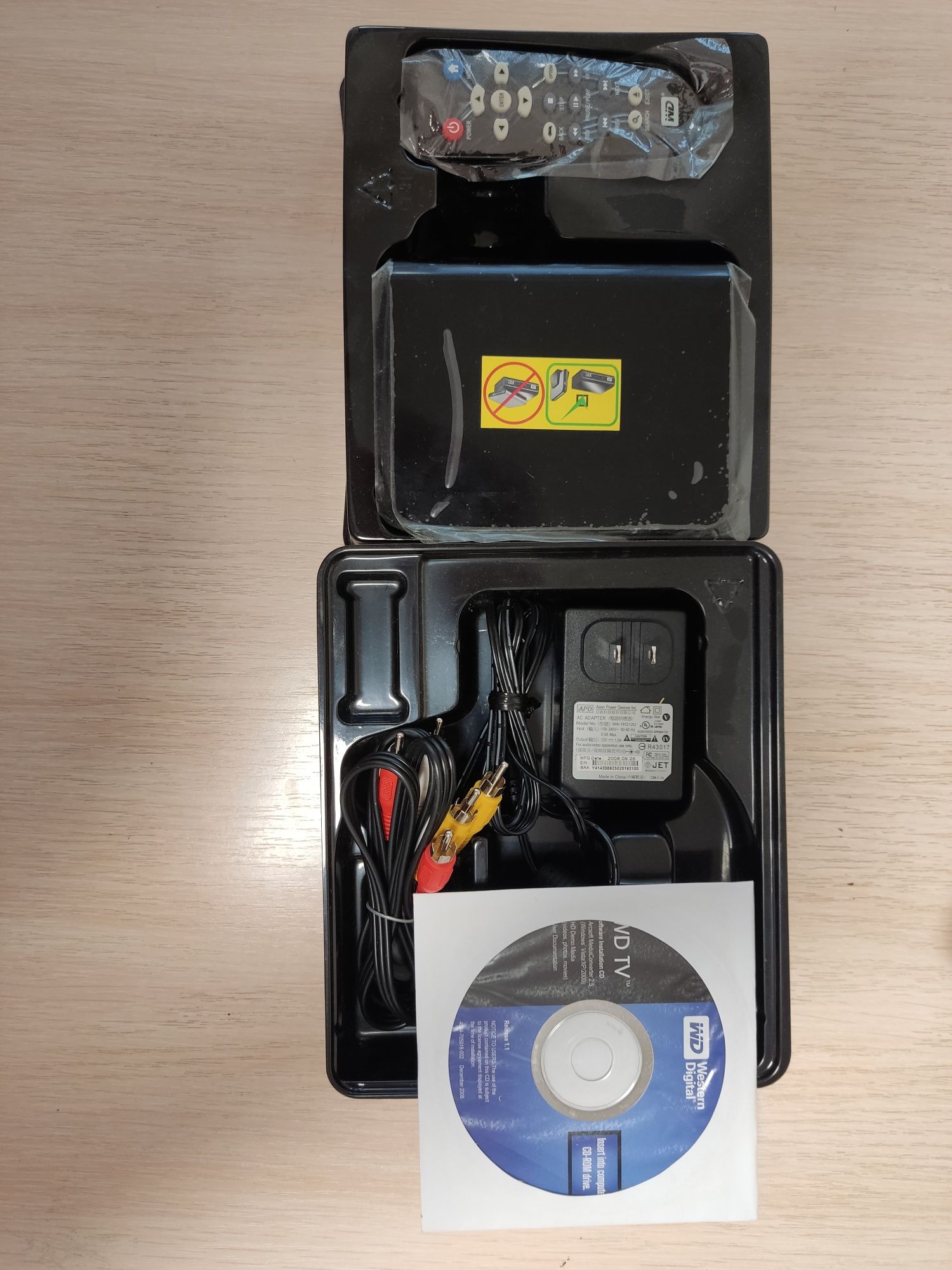 Медіаплеєр Western Digital TV HD Live WDAVN00BN