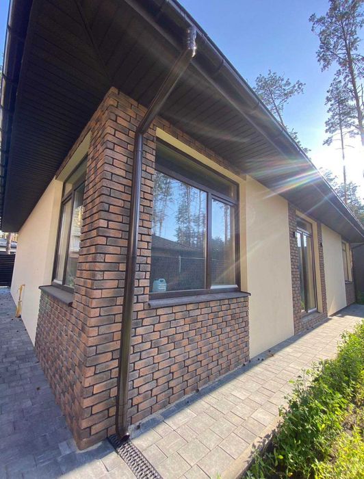 Одноповерховий цегляний, утеплений будинок в Лісовій Бучі.