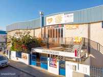 Fabrica e salão de Festas em Vila Real de António