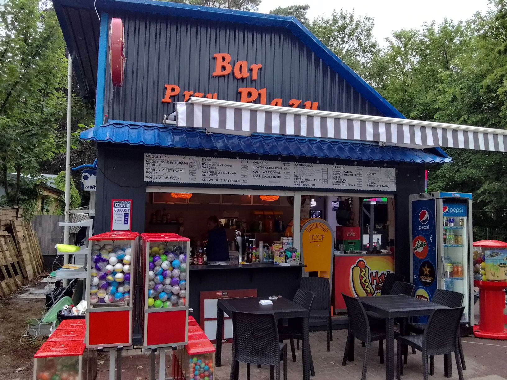 Bar w Dziwnowie odstąpię