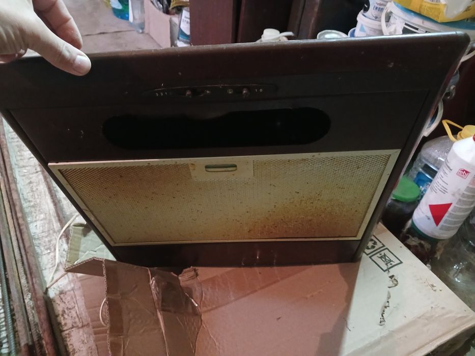 Вытяжка б.у продам