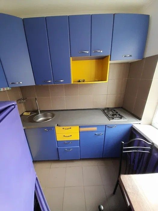 Сдам 2-х комн.в Малиновском Р-не Черемушки Космонавтов 10-й квартал