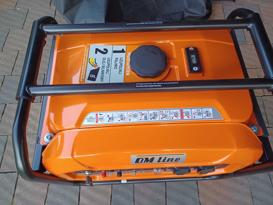 Agregat prądotwórczy Oleo-Mac OM Line PZU 25 DCS 2000W 230V benzyna