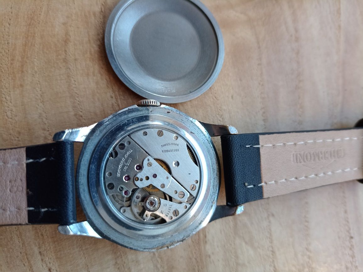 Zegarek mechaniczny Doxa