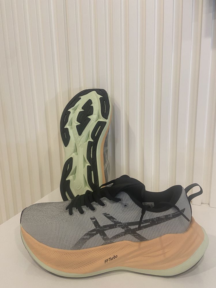 Sapatilhas Asics SuperBlast